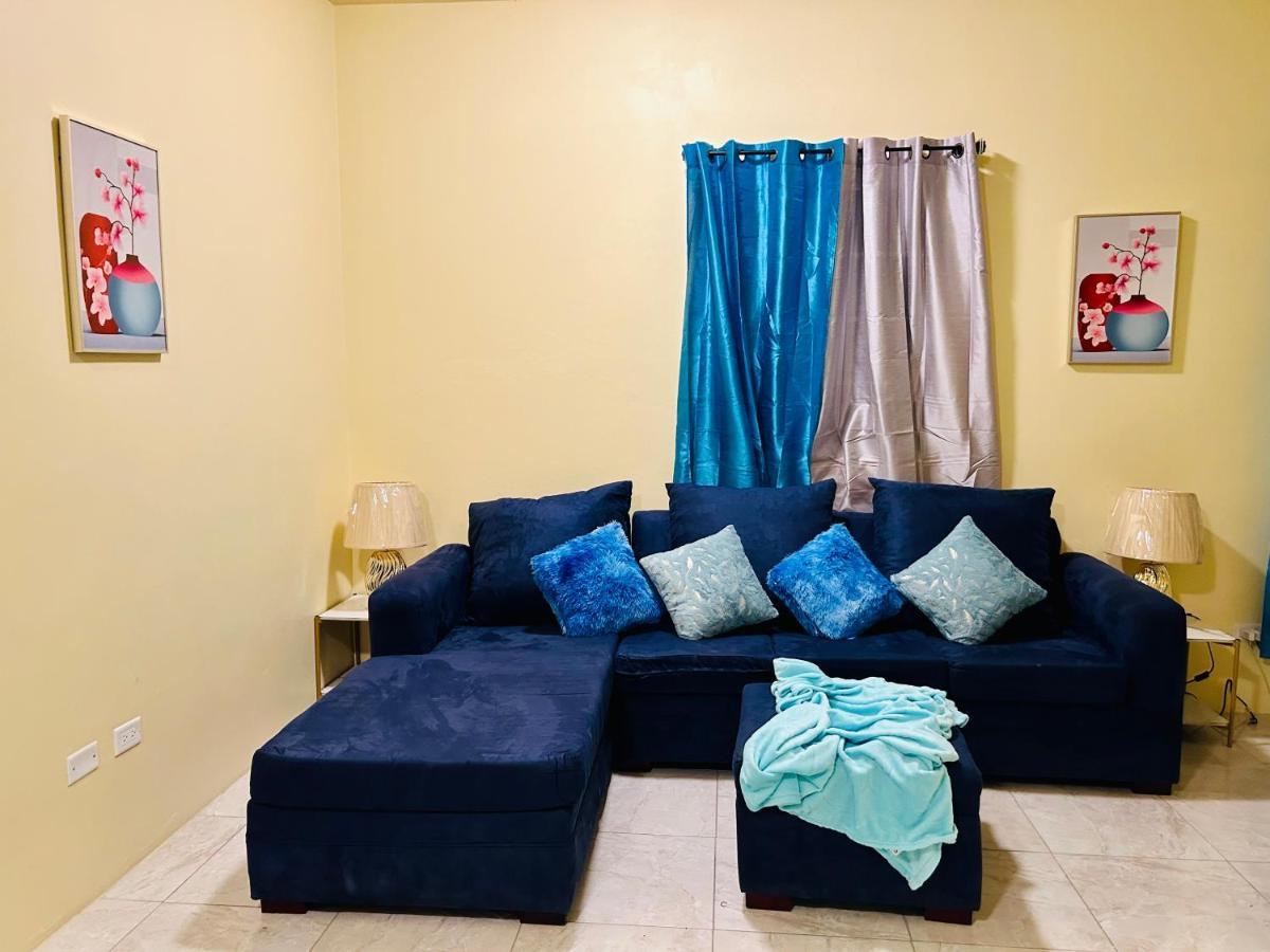 The Rest Stop-B- 15 Min From Airport/24Hrs Security Бухта Монтего Экстерьер фото